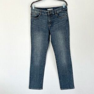 Chico’s Platinum Straight Leg Mid Rise 5 Pocket Jeans 30”  Inseam Size 0.5 US 6